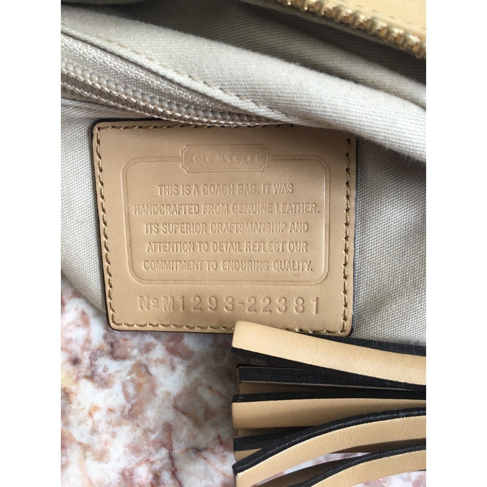 COACH LEGACY Tan Leather Courtenay Hobo Shoulder Handbag 22381 EUC, MSRP $298 - Picture 9 of 11